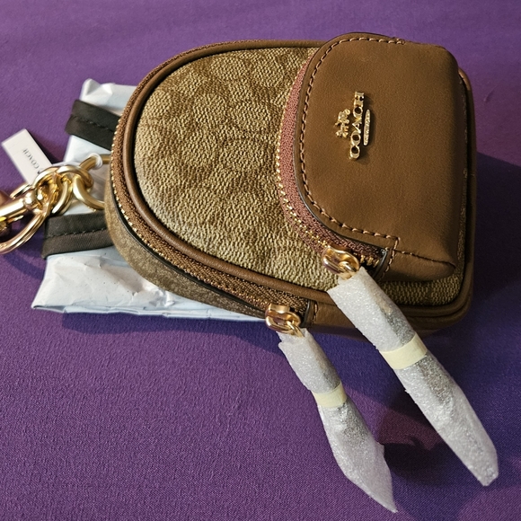 Coach bag charms - Picture 6 of 14